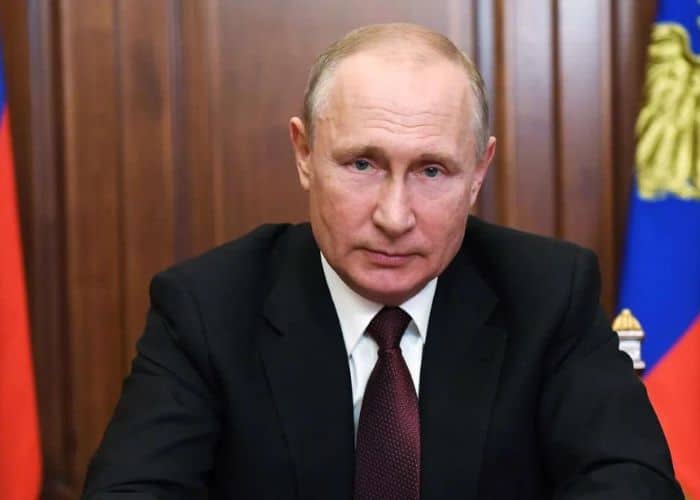 Putin reivindica “dinâmica positiva” para a Rússia na Ucrânia
